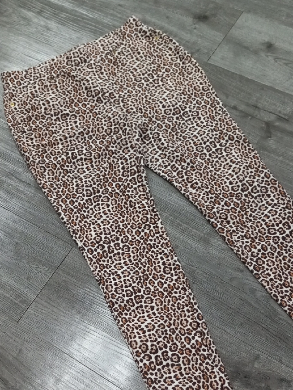 Michael Kors Leopard Print Leggings in Brown & Cream
